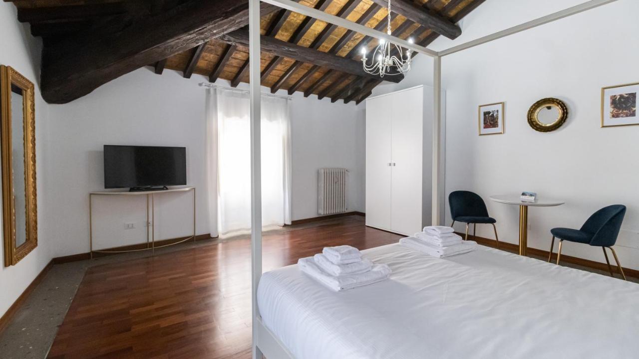 Italianway - Barberini Elegantia Apartments Roma Exteriör bild
