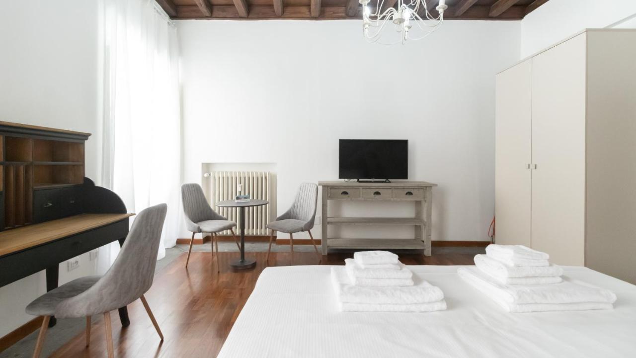 Italianway - Barberini Elegantia Apartments Roma Exteriör bild